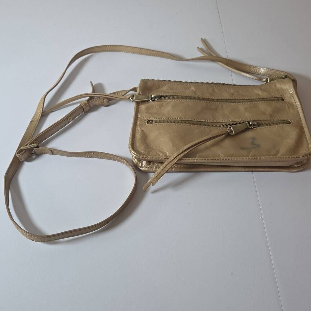 Hobo Women's Mission‎ Leather Crossbody Purse Bag Blush Metallic Size Small